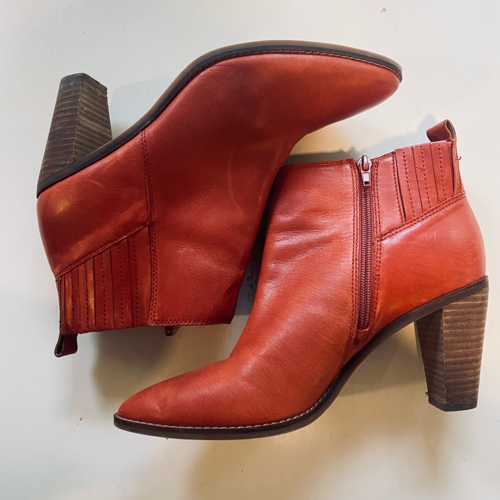 Lucky Brand women’s booties- size 11